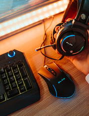 Zestaw Klawiatura Blow LED Cybergod + mysz +słuchawki USB czarna 84-218
