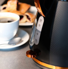 Czajnik Eldom C315C 1,7L 2200W strix