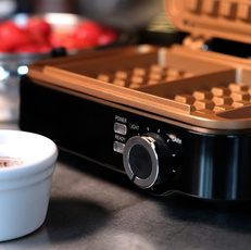 Gofrownica  Eldom WA1000 2 gofry 2000W regulacja czarno-srebrna