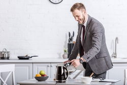 Czajnik Eldom C270C Oss czarny 2150W 1,7L