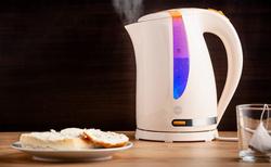 Czajnik Eldom C230 1.7L biało-pomarańczowy 2000W